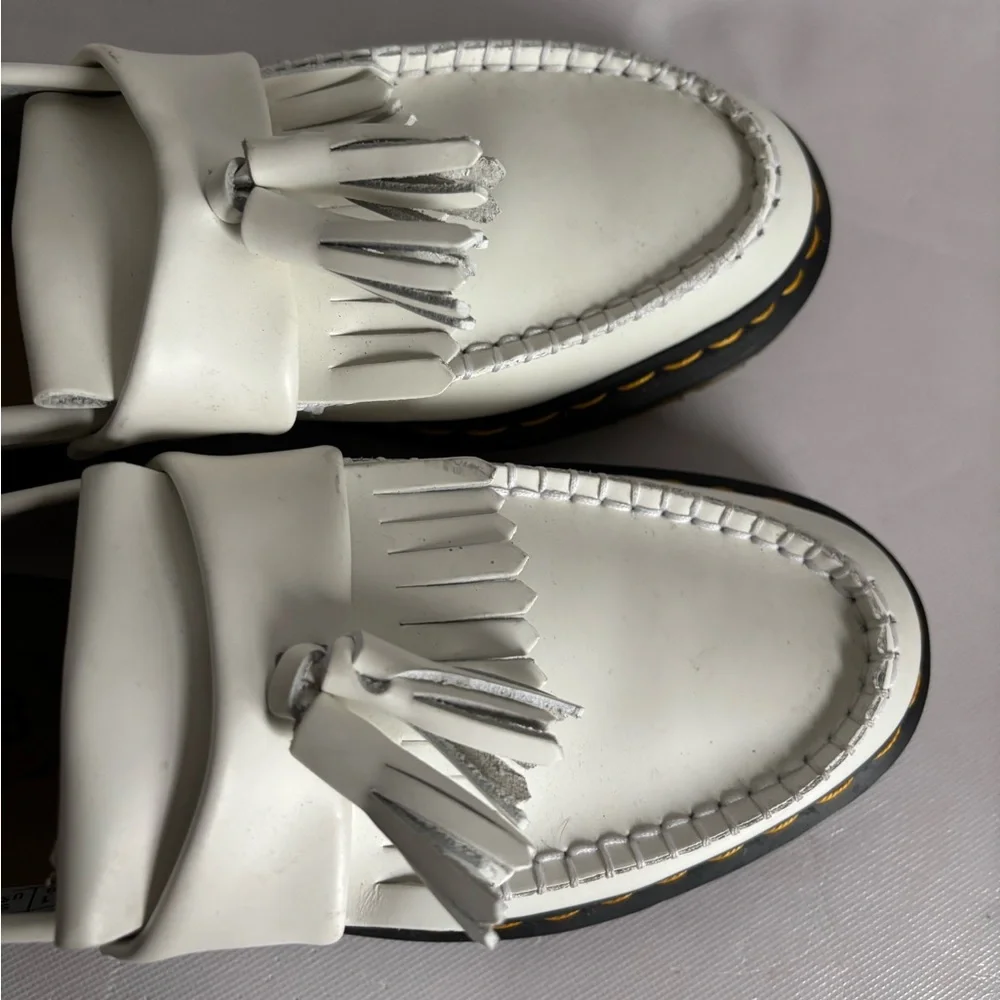 Dr. Martens Women Size 8 Adrian YS White Leather Tassel Loafers NWOT - Picture 7 of 12